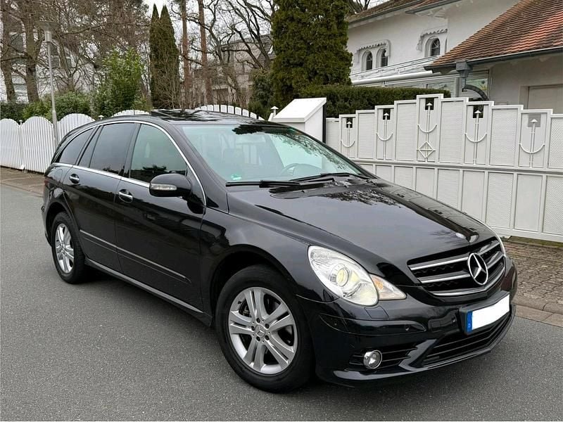 Schwarz Gebraucht 2009 Mercedes R350 Sport Van / Kleinbus | 2.600 € (Fairer Preis) - Bild 1/4