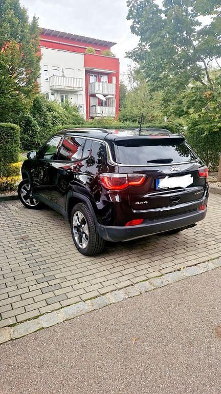 Gebraucht Jeep Compass Limited 170 PS (125 kW) 2018 Schwarz SUV