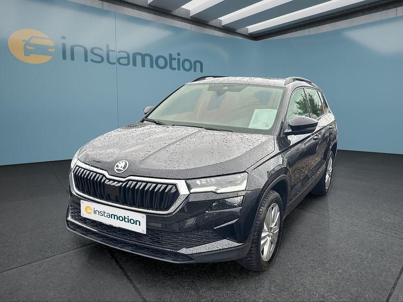 Schwarz Gebraucht 2024 Skoda Karoq SUV | 30.699 € (Fairer Preis) - Bild 1/4