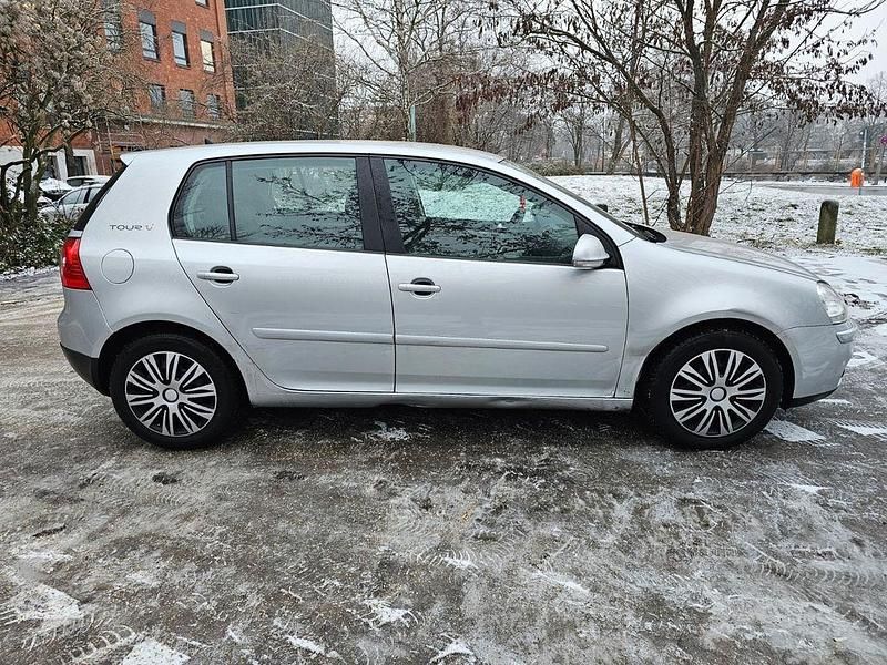 Gebraucht VW Golf V 80 PS (58 kW) 2007 Silber Limousine