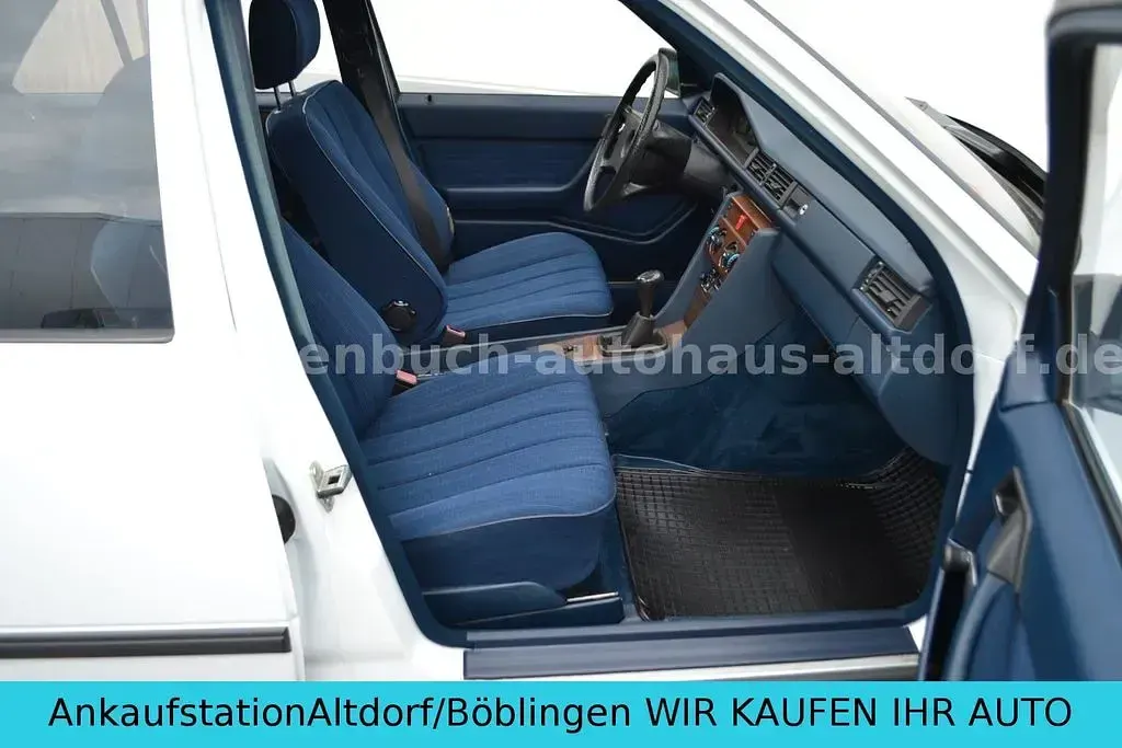 Gebraucht Mercedes E200 75 PS (55 kW) 1989 Weiß Limousine