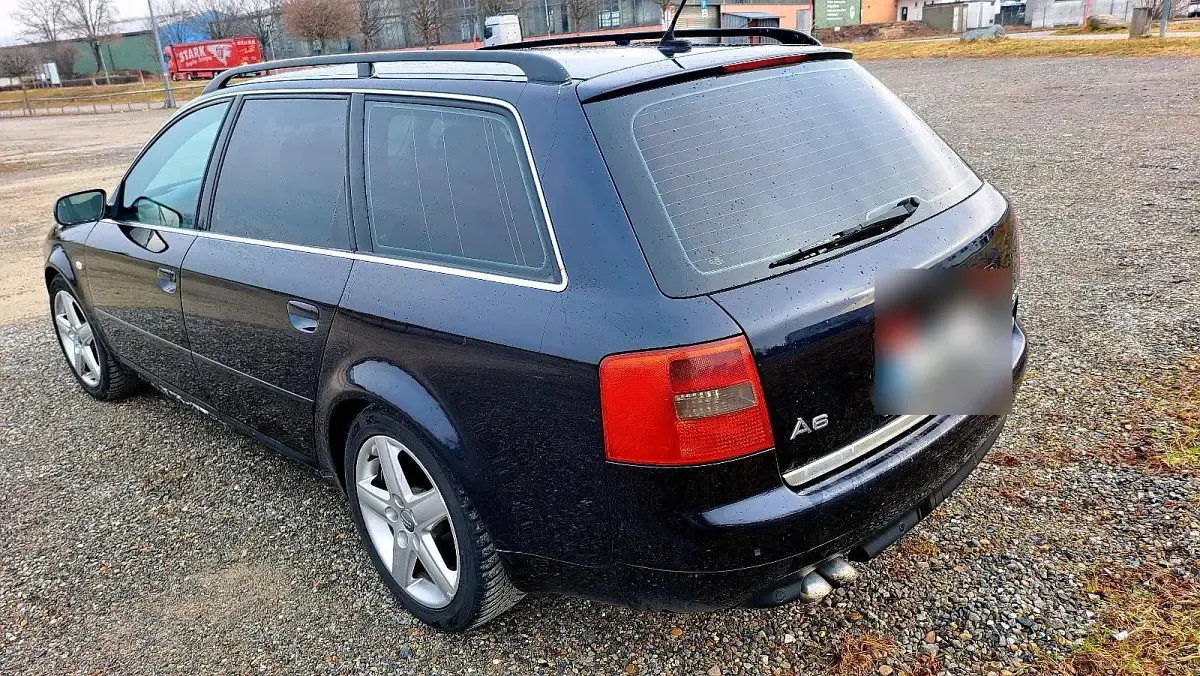 Gebraucht Audi A6 S-Line 131 PS (96 kW) 2003 Blau Kombi