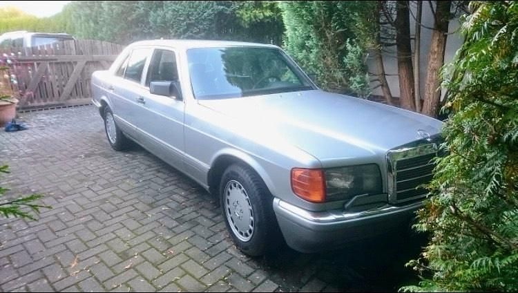 Silber Gebraucht 1985 Mercedes 260 SE Limousine | 13.900 € - Bild 1/4
