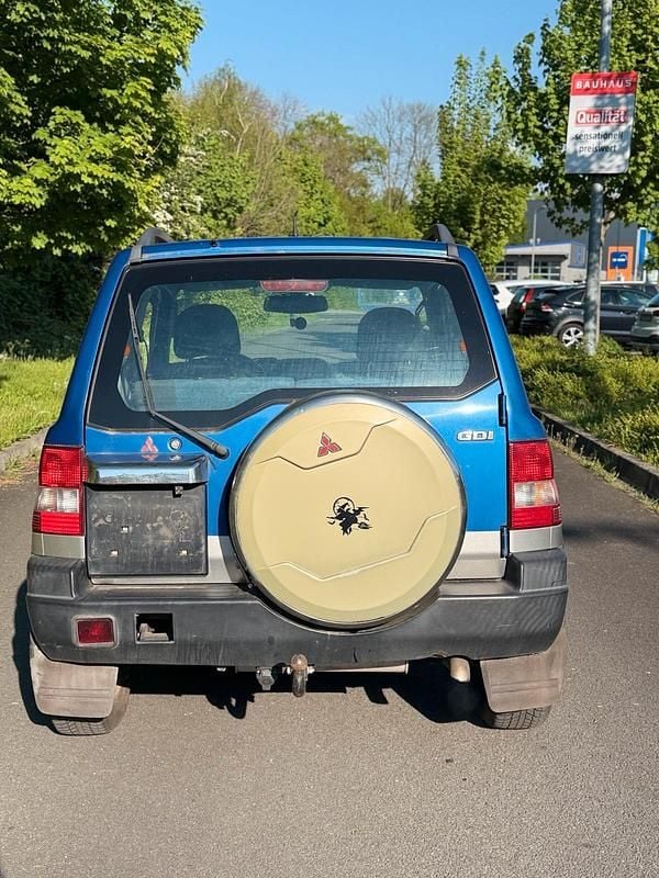 Occasion Mitsubishi Pajero 120 ch (88 kW) 2000 Bleue SUV