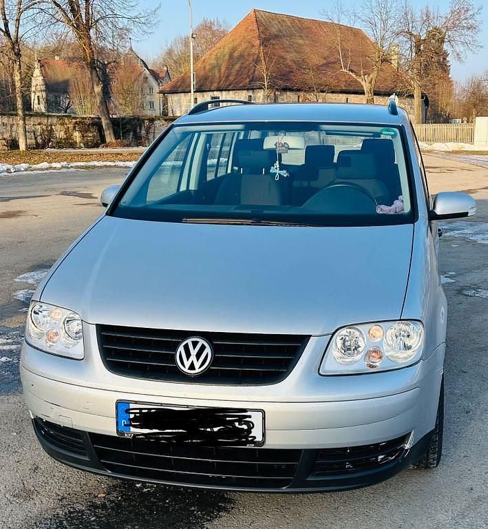 Gebraucht VW Touran Basis 116 PS (85 kW) 2004 Silber Van / Kleinbus