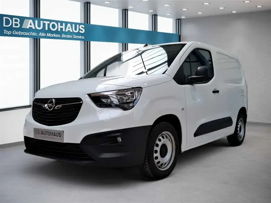 Gebraucht Opel Combo Edition 102 PS (75 kW) 2022 Van / Kleinbus