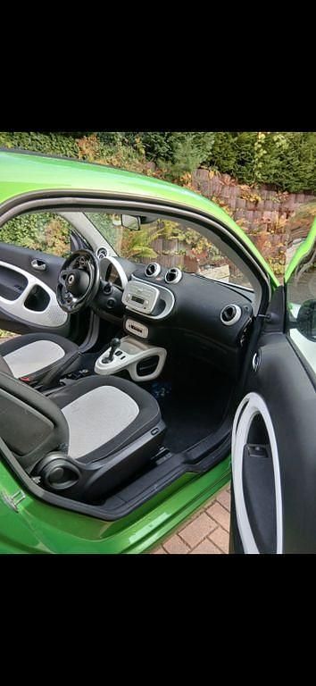 Gebraucht Smart ForTwo Electric Drive 60 kW (82 PS) 2018 Grün Coupé