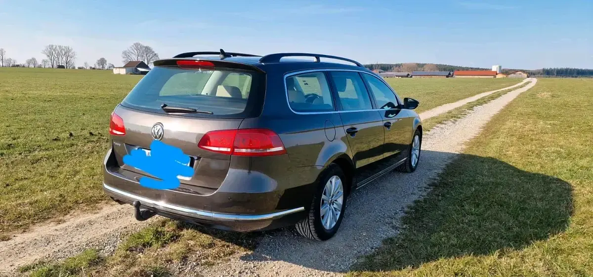 Usata VW Passat 170 CV (125 kW) 2012 Marrone Station wagon