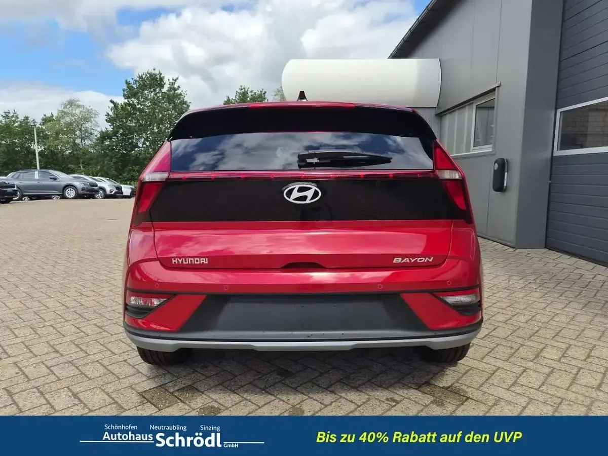 Neu Hyundai Bayon Trend 90 PS (66 kW) 2026 Rot SUV