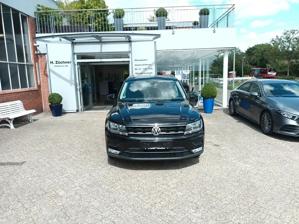 Gebraucht VW Tiguan Sound 150 PS (110 kW) 2017 Schwarz SUV