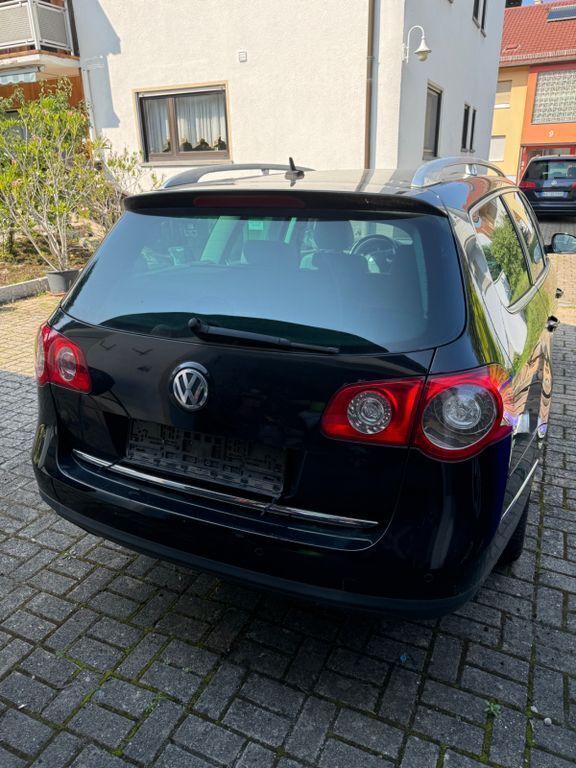 Gebraucht VW Passat Highline 140 PS (102 kW) 2006 Schwarz Kombi