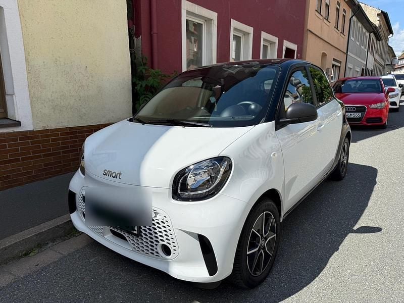 Weiß Gebraucht 2020 Smart ForFour Electric Drive Kleinwagen | 9.250 € (Guter Preis) - Bild 1/4