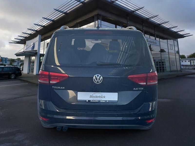 Gebraucht VW Touran Highline 150 PS (110 kW) 2017 Schwarz Van / Kleinbus