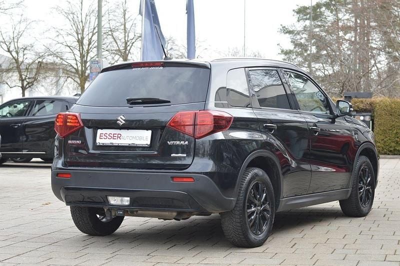 Gebraucht Suzuki Vitara Comfort+ 140 PS (102 kW) 2019 Schwarz SUV