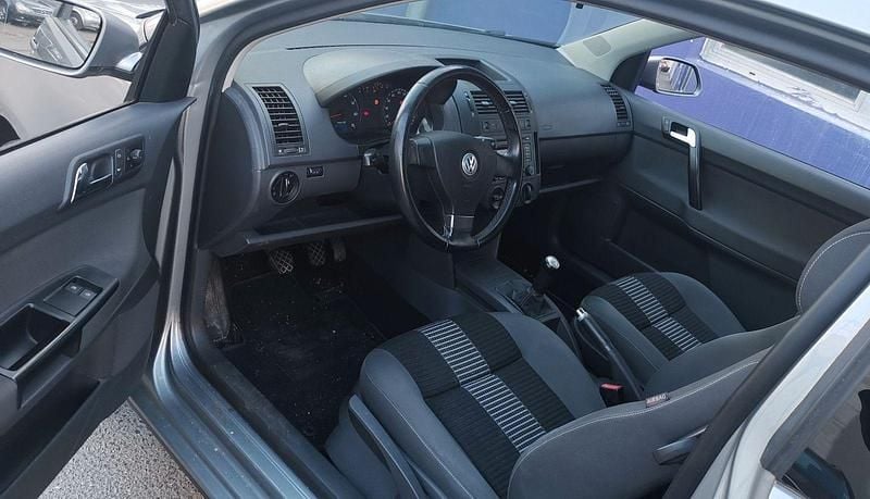 Gebraucht VW Polo United 60 PS (44 kW) 2009 Silber Kleinwagen