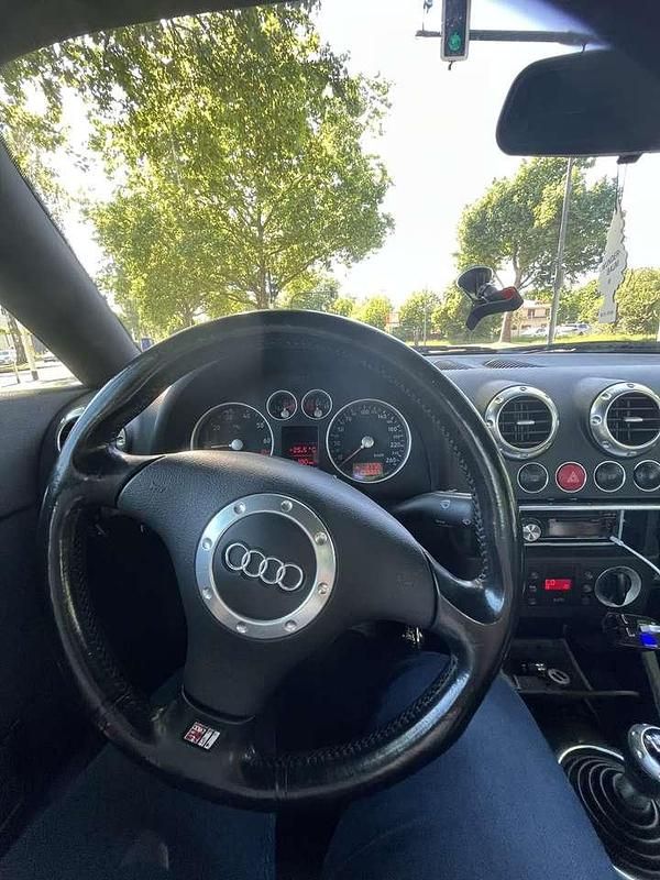 Second-hand Audi TT 179 CP (131 kW) 2000 Coupe