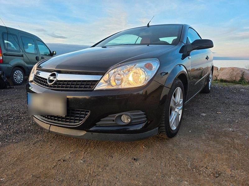 Schwarz Gebraucht 2008 Opel Astra Cabriolet Cabrio | 4.400 € - Bild 1/4