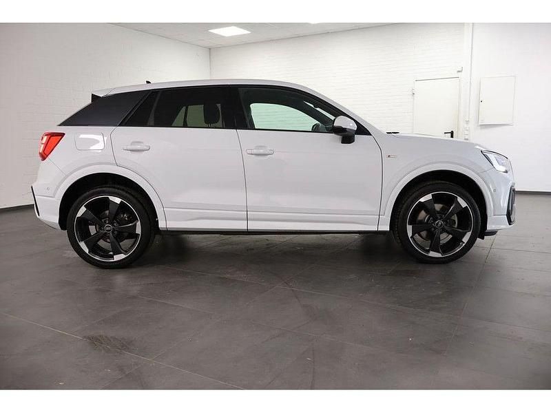 Gebraucht Audi Q2 S-Line 150 PS (110 kW) 2024 Weiß SUV