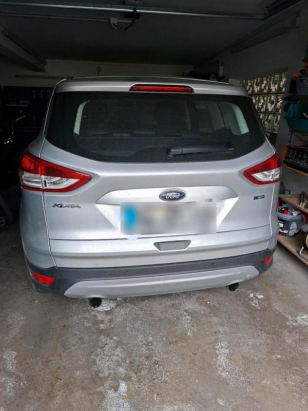 Gebraucht Ford Kuga 180 PS (132 kW) 2014 Silber SUV