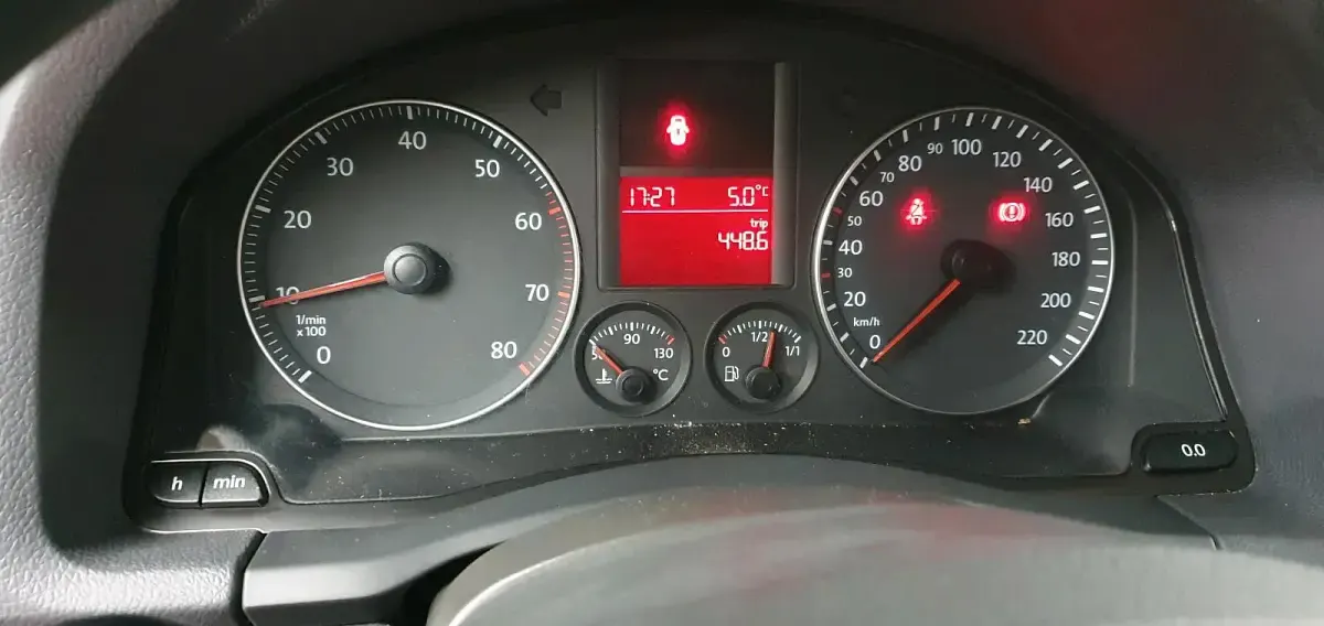 Gebraucht VW Golf V 75 PS (55 kW) 2004 Silber Kleinwagen