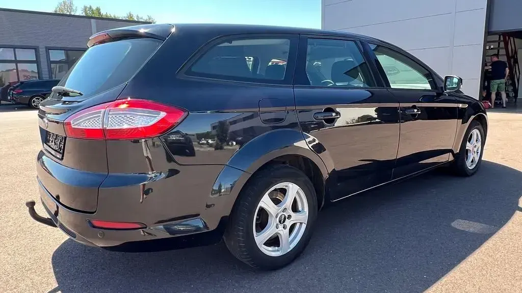 Gebraucht Ford Mondeo Trend 116 PS (85 kW) 2013 Schwarz Limousine