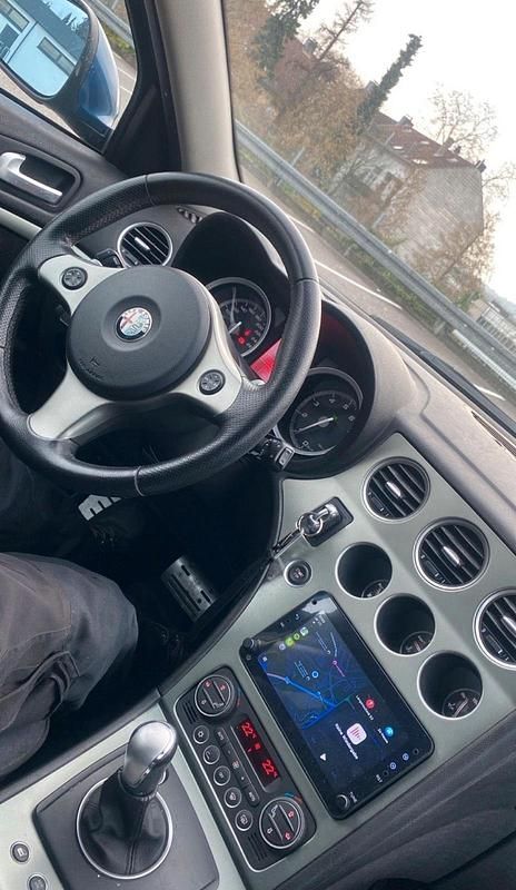 Gebraucht Alfa Romeo 159 185 PS (136 kW) 2008 Blau Limousine