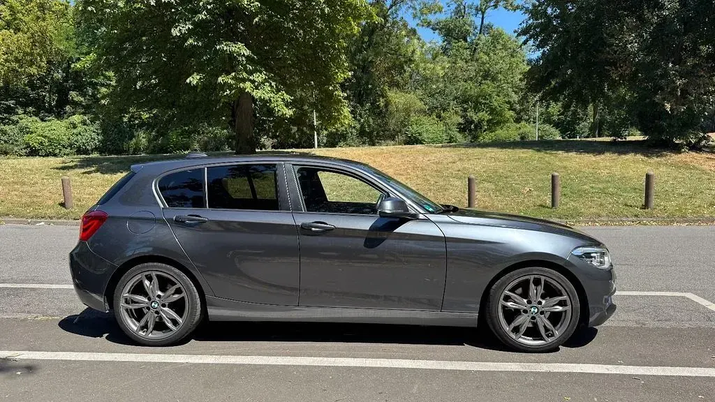 Gebraucht BMW 120 M Sport 190 PS (139 kW) 2018 Grau Limousine