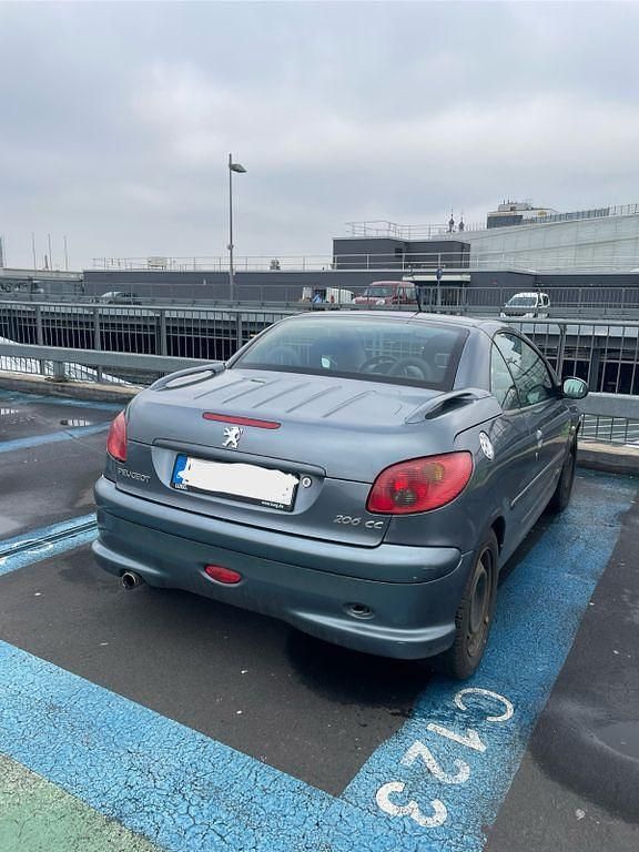Gebraucht Peugeot 206 CC Filou 109 PS (80 kW) 2006 Grau Cabrio