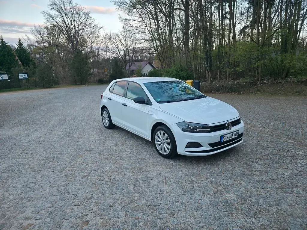 Gebraucht VW Polo 80 PS (58 kW) 2019 Weiß Kleinwagen