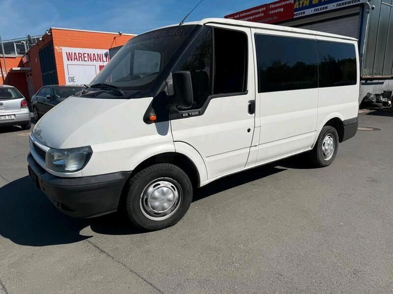 Weiß Gebraucht 2002 Ford Transit Van / Kleinbus | 5.500 € - Bild 1/4