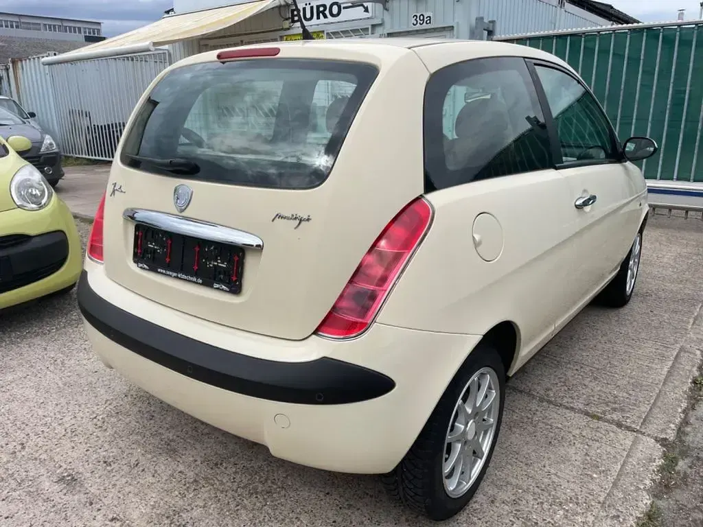 Gebraucht Lancia Ypsilon 69 PS (50 kW) 2005 Beige Kleinwagen