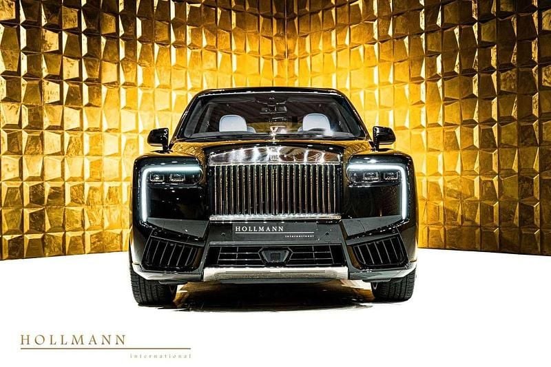 Neu Rolls Royce Cullinan 571 PS (419 kW) 2025 Black diamond SUV