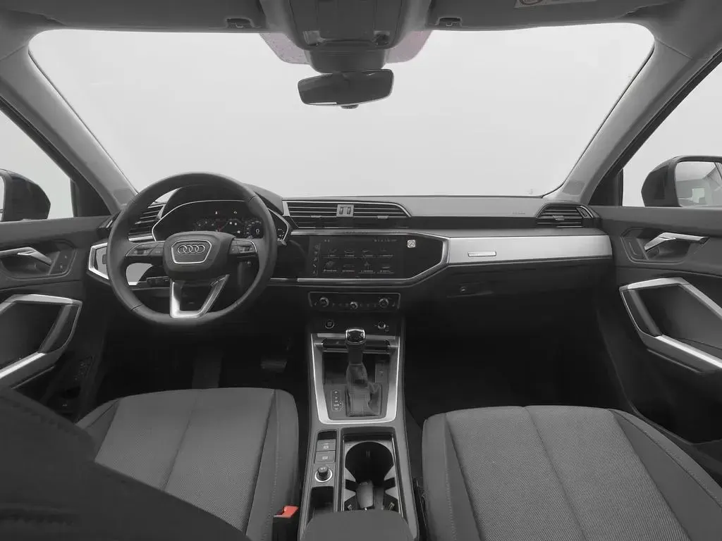 Gebraucht Audi Q3 Advanced Plus 150 PS (110 kW) 2025 Navarrablau metallic SUV