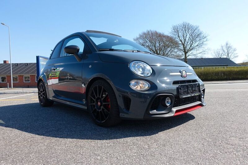 Grau Gebraucht 2018 Abarth 695C Cabrio | 18.900 € - Bild 1/4