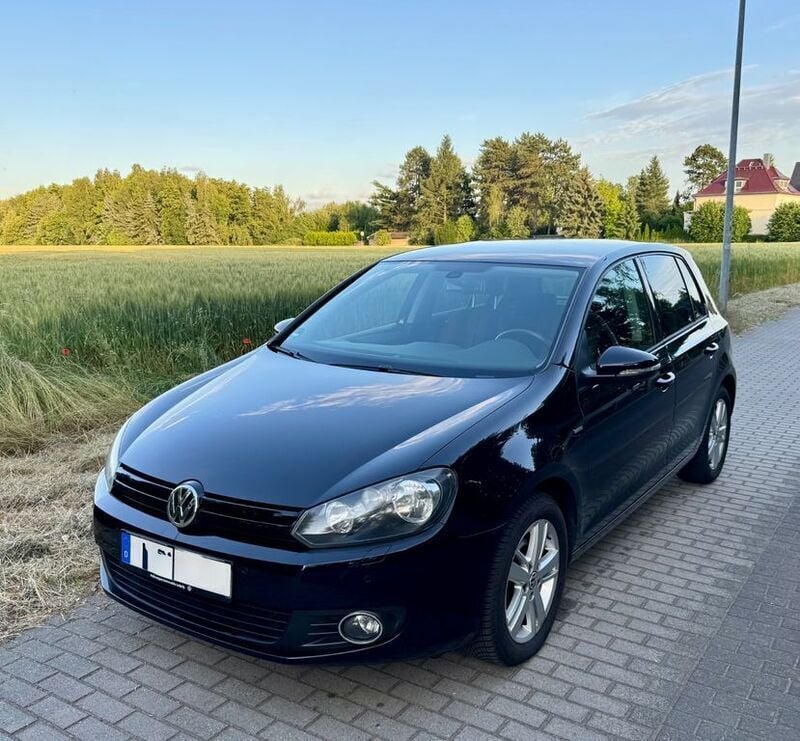 Schwarz Gebraucht 2012 VW Golf VI Match Limousine | 6.550 € (Fairer Preis) - Bild 1/4