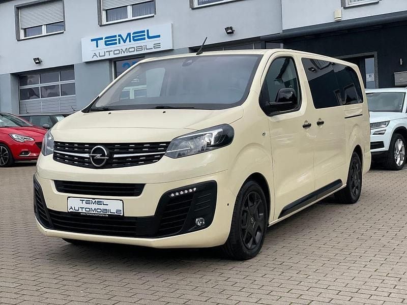 Gelb Gebraucht 2022 Opel Zafira Life Selection Van | 29.900 € (Superpreis) - Bild 1/4