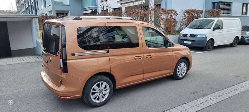 Gebraucht VW Caddy Life 102 PS (75 kW) 2021 Orange Van / Kleinbus