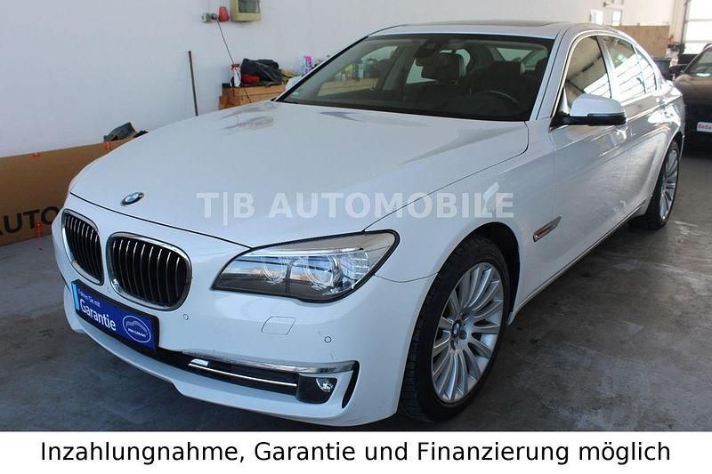 Gebraucht BMW 740 Performance 313 PS (230 kW) 2013 Weiß Limousine