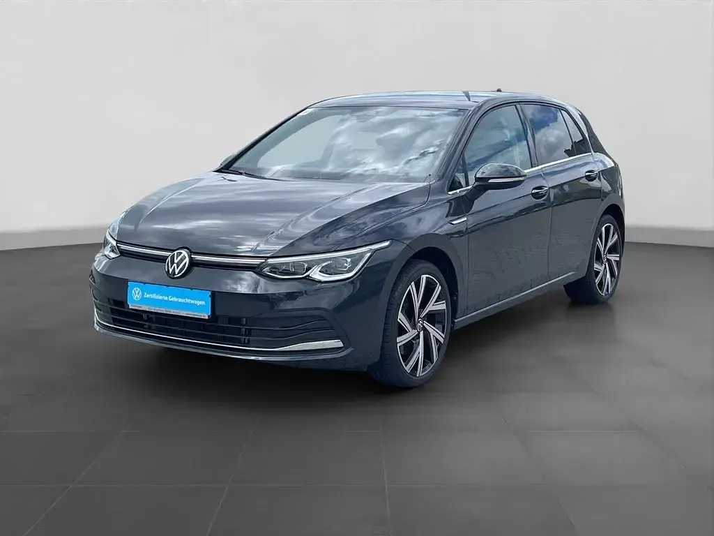 Gebraucht VW Golf VIII Style 190 PS (139 kW) 2024 Grau Limousine