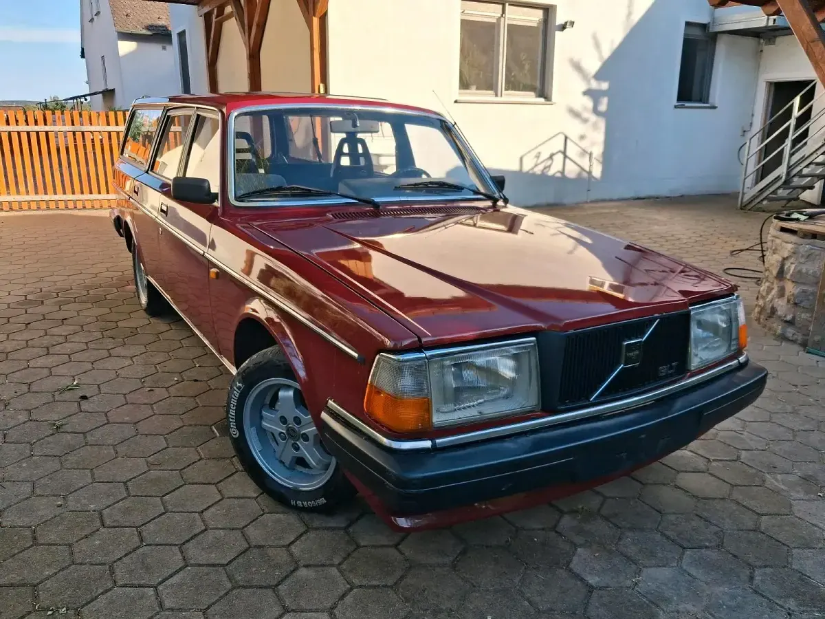 Gebraucht Volvo 240 136 PS (100 kW) 1984 Rot Kombi