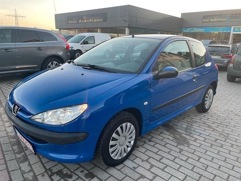 Gebraucht Peugeot 206 Filou 75 PS (55 kW) 2005 Blau Limousine