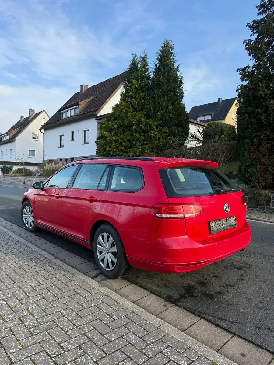 Second-hand VW Passat 120 CP (88 kW) 2015 Roșu Break