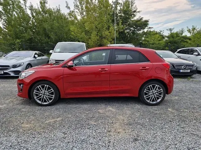 Gebraucht Kia Rio Spirit 101 PS (74 kW) 2023 Rot Kleinwagen
