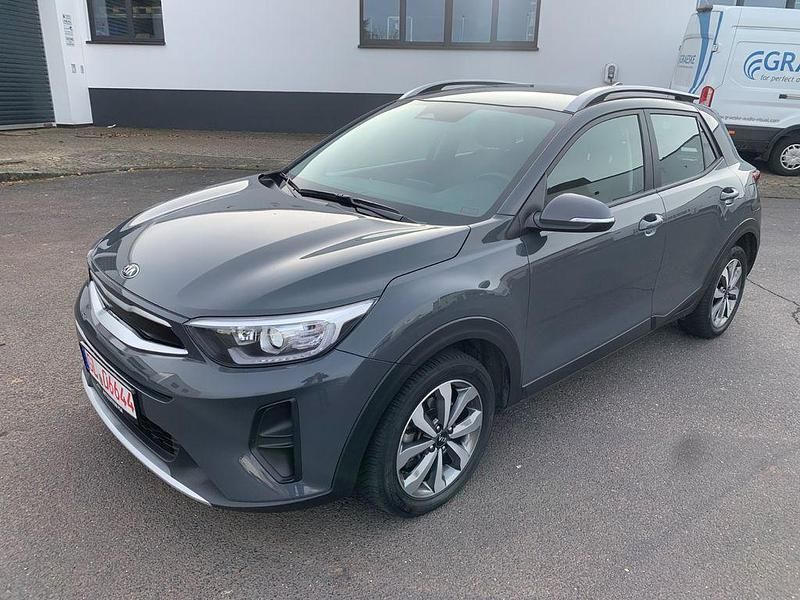Gebraucht Kia Stonic Vision 84 PS (61 kW) 2021 Grau SUV
