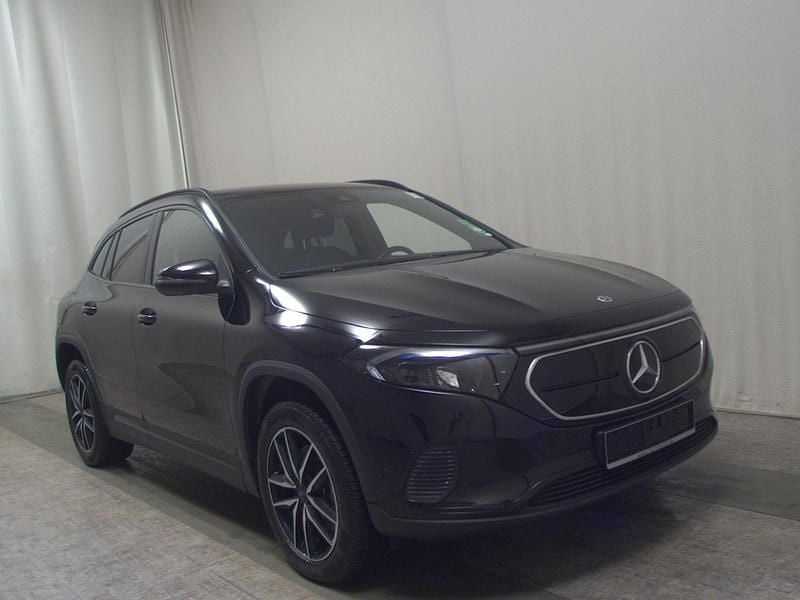 Gebraucht Mercedes EQA250 Progressive 139 kW (190 PS) 2023 Schwarz SUV
