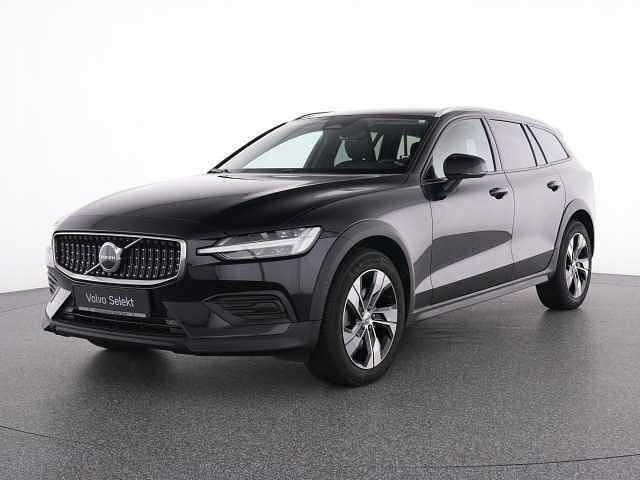 Gebraucht Volvo V60 CC 145 PS (106 kW) 2023 Kombi