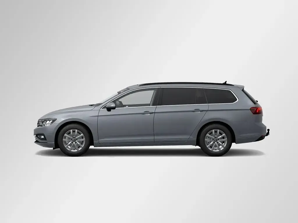 Gebraucht VW Passat Business 122 PS (89 kW) 2023 Grau Kombi