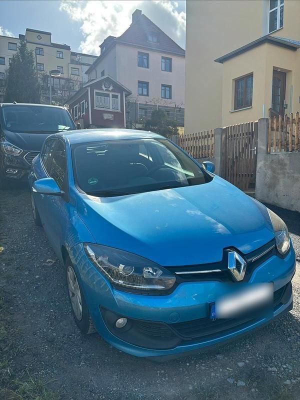 Gebraucht Renault Mégane III 110 PS (80 kW) 2015 Blau Kleinwagen