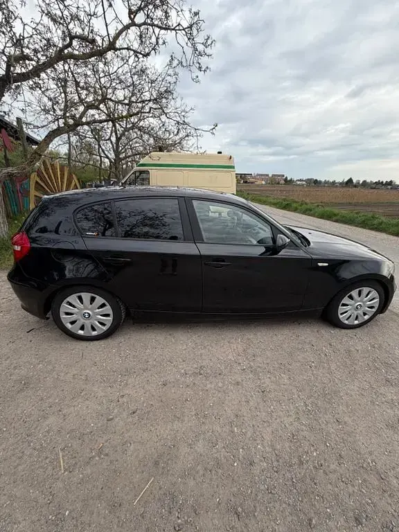 Gebraucht BMW 118 Performance 143 PS (105 kW) 2007 Schwarz Kleinwagen