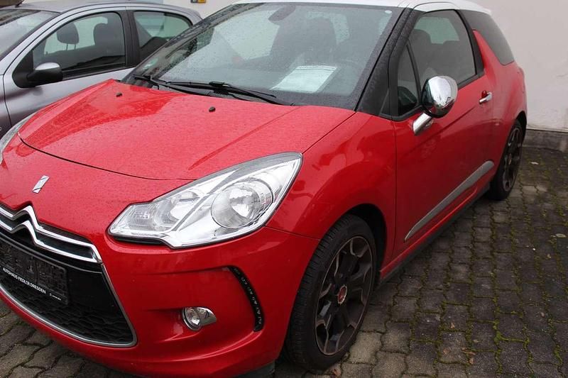 Gebraucht Citroën DS3 Sport Chic 156 PS (114 kW) 2010 Rot Limousine